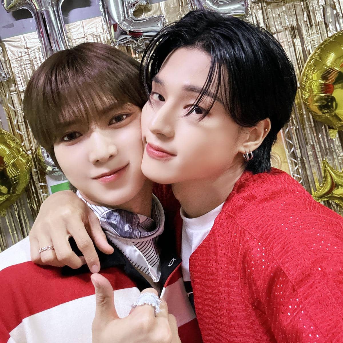 Yeosang dan Wooyoung ATEEZ