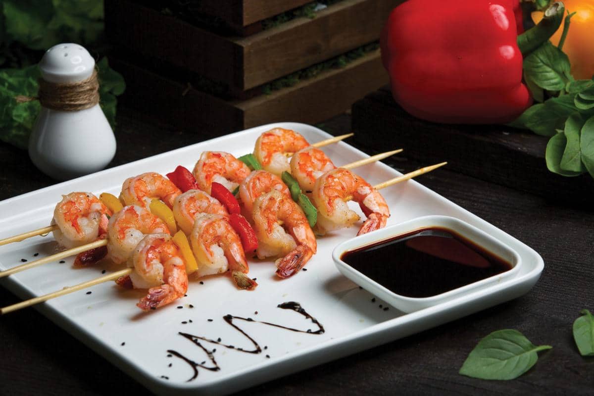 ilustrasi sate safood ala restoran