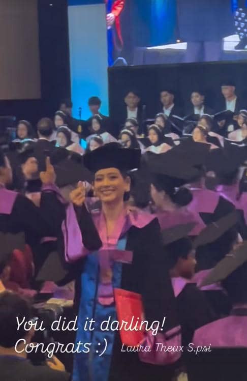 Laura Theux Wisuda S1, Raih Predikat Cumlaude (instagram.com/laura_theux)