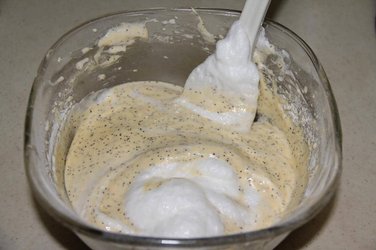 Ilustrasi adonan chiffon cake