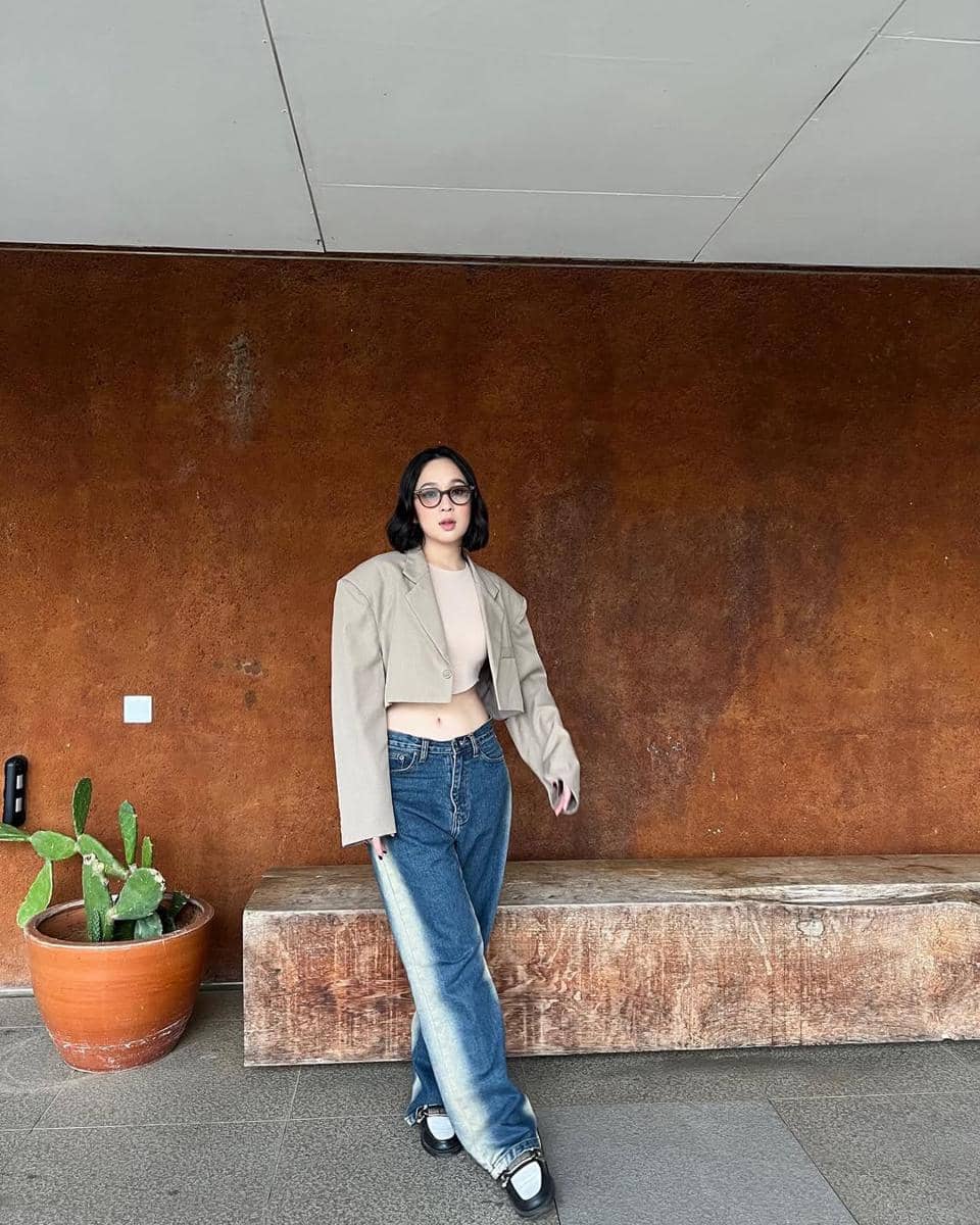 padu padan sepatu loafers ala Agatha Pricilla