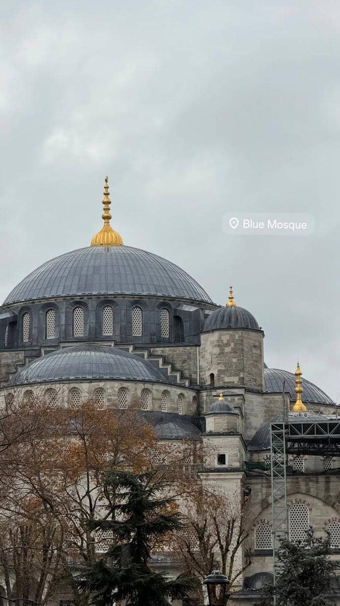 Agatha Chelsea liburan di Turki.