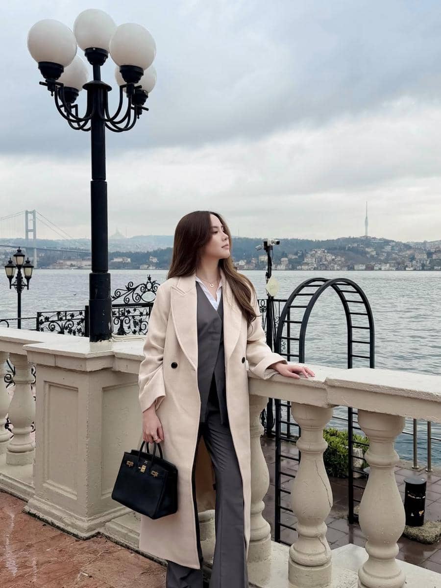 Agatha Chelsea liburan di Turki.