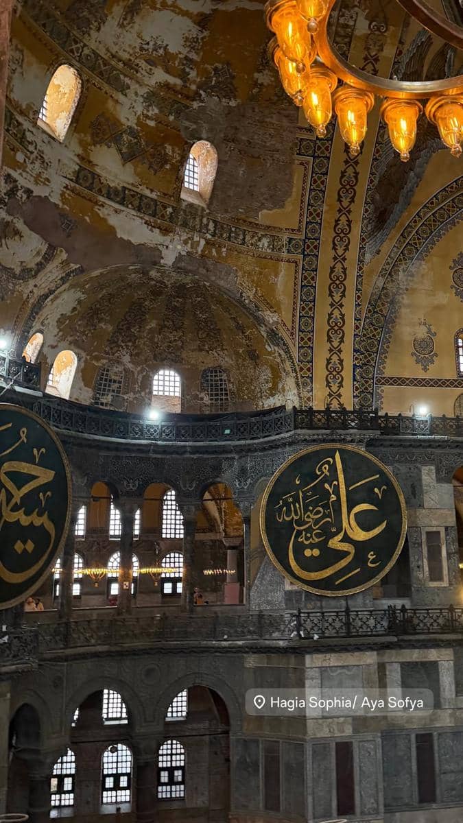 Agatha Chelsea liburan di Turki.