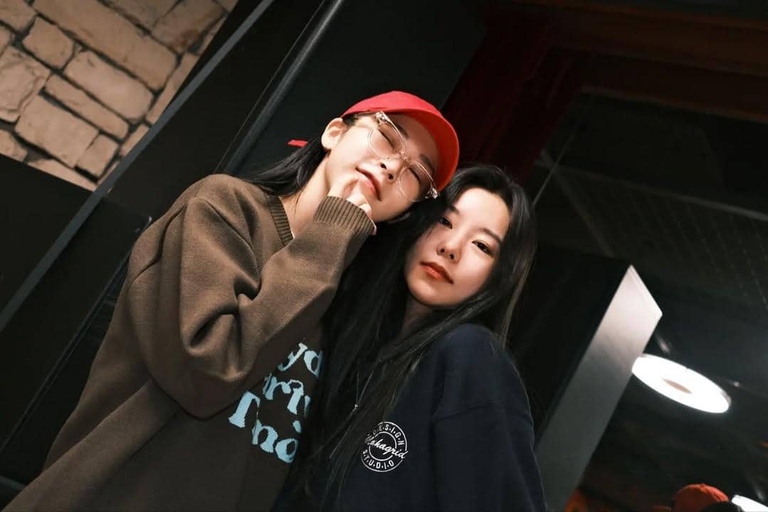 Moonbyul dan Wheein MAMAMOO