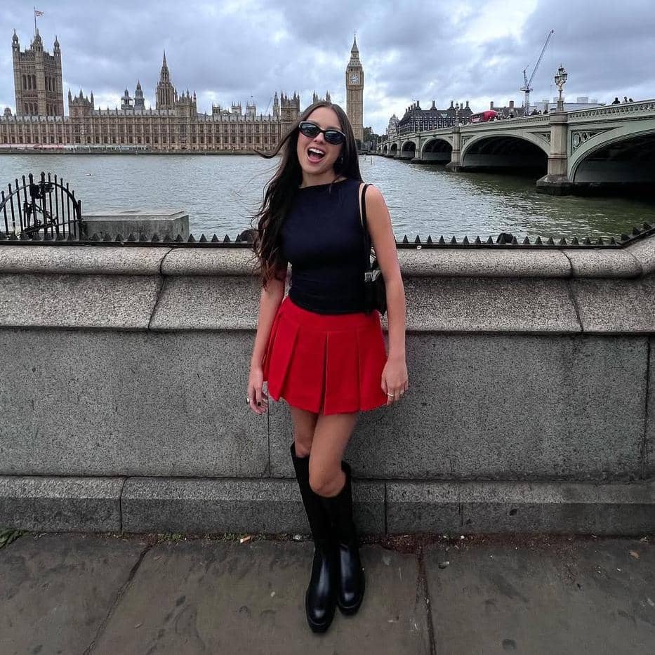 Inspirasi OOTD ala Olivia Rodrigo