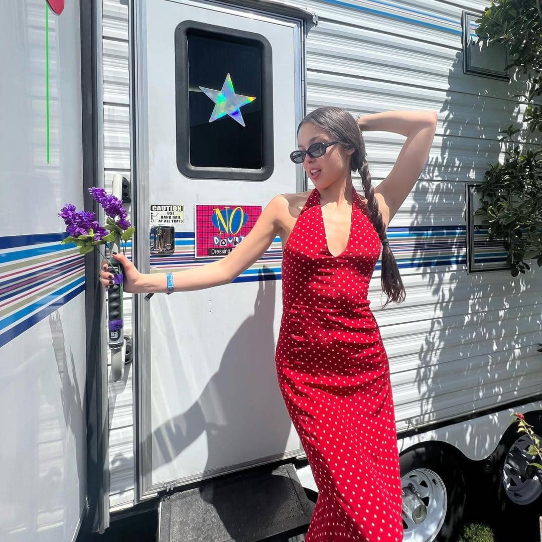 Inspirasi OOTD ala Olivia Rodrigo