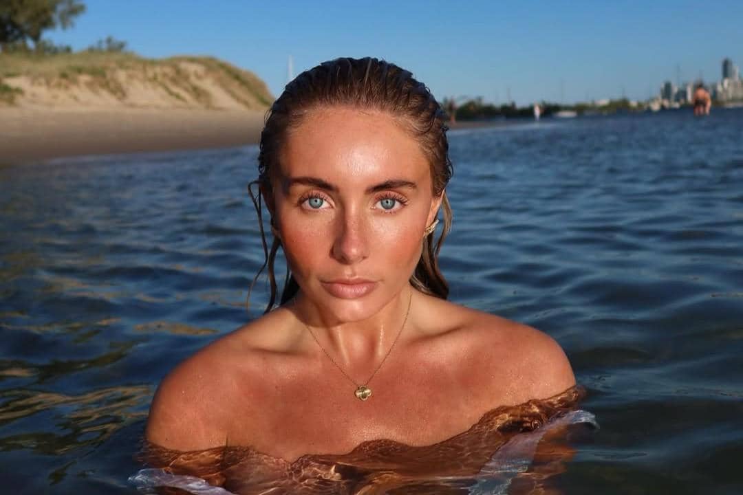 Sindiran Bonnie setelah kembali ke Inggris