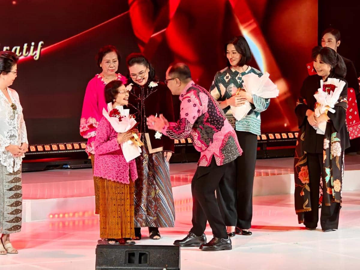 Perempuan inspiratif, perempuan semarang, anugerah wanita puspakarya