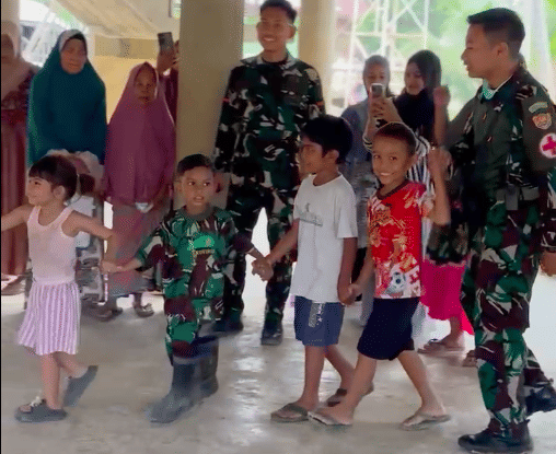 Trauma healing anak-anak korban bencana alam