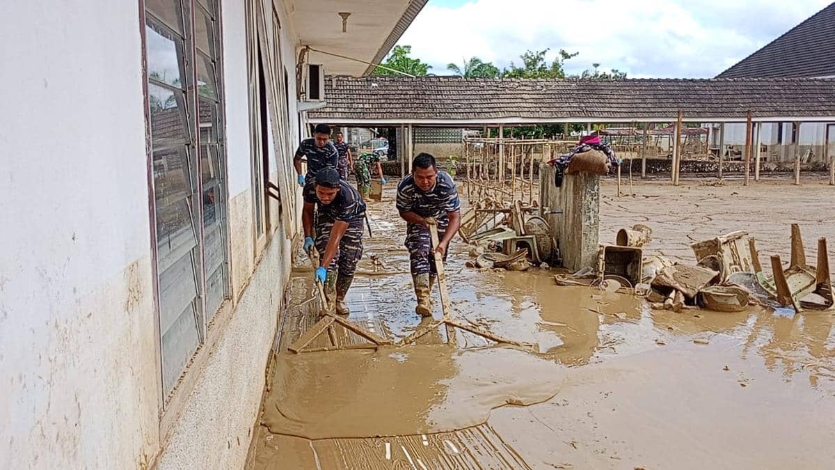 Pembersihan Fasilitas Kesehatan RSUD/Puskesmas di wilayah Aceh Tamiang