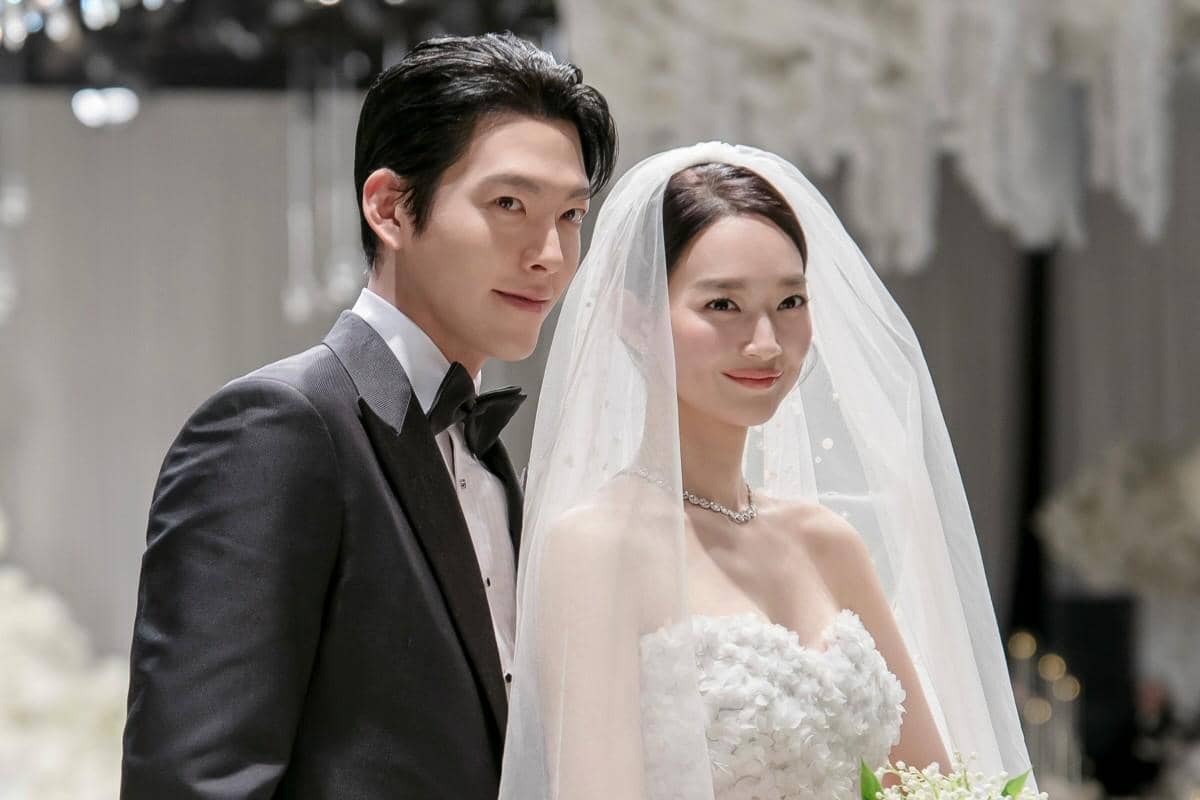 potret pernikahan Kim Woo Bin dan Shin Min Ah (dok. AM Entertainment)