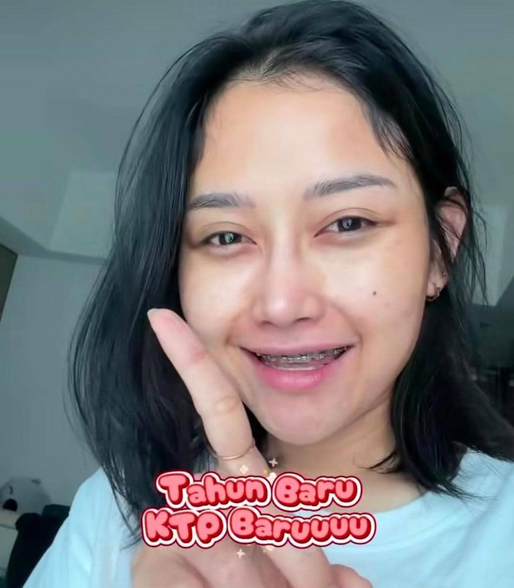 Riyuka Bunga bikin KTP baru