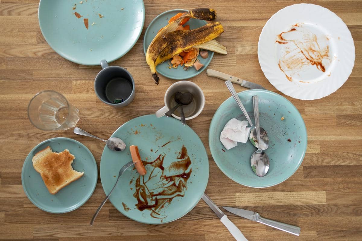 ilustrasi porsi makanan berlebihan yang berujung menjadi food waste