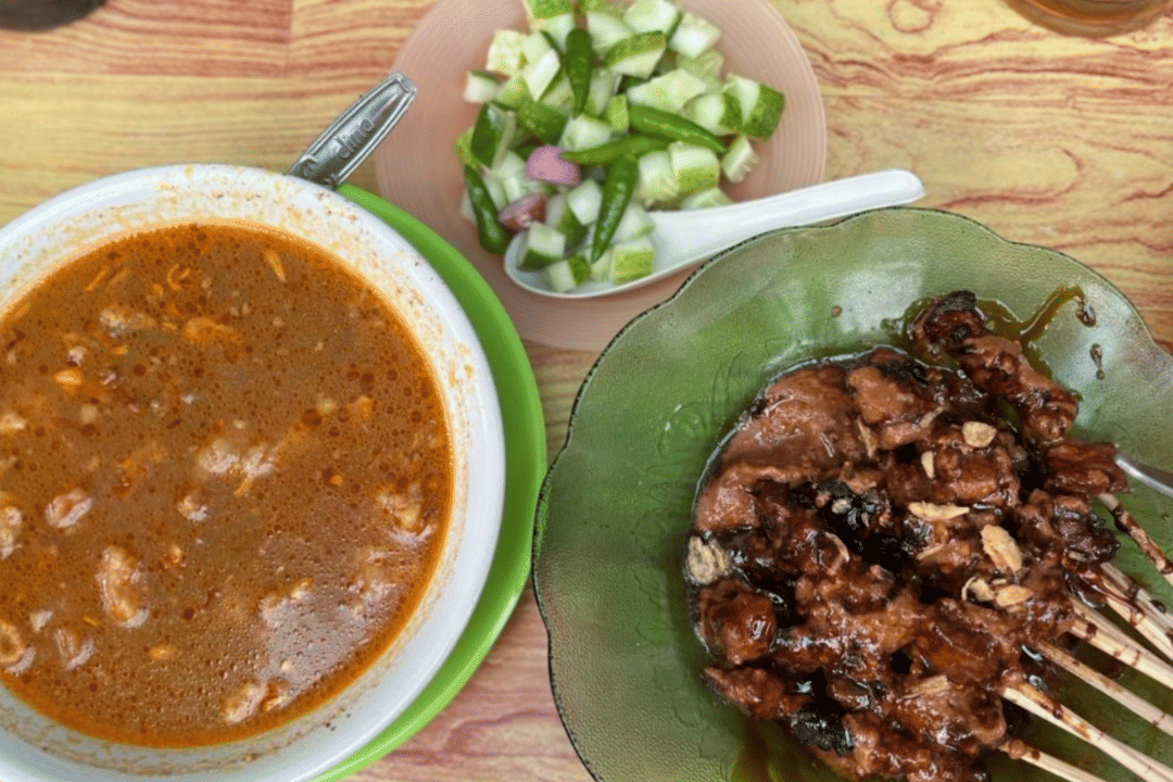 Sate Sapi dan Gulai Sapii serta Acar