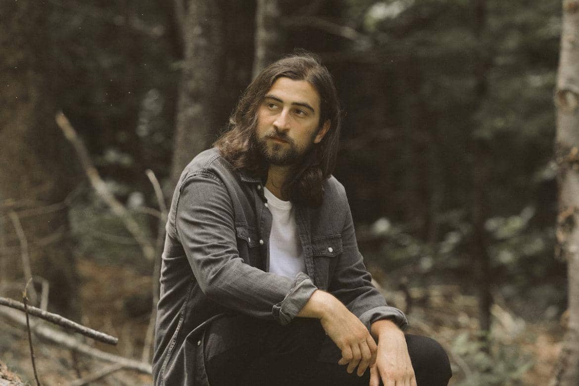 Noah Kahan dalam album Stick Season