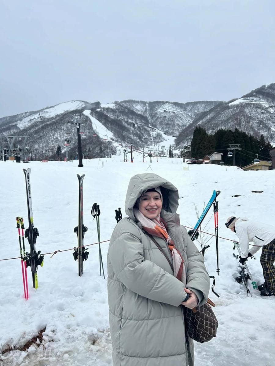 Pak Muh dan Mama Ida liburan di Jepang.