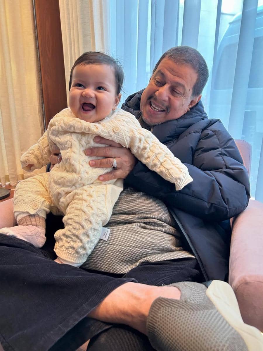 Pak Muh dan Mama Ida liburan di Jepang.