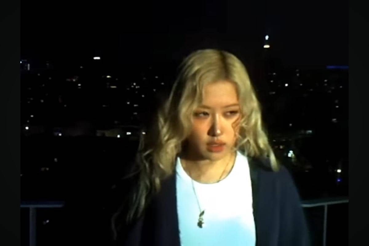 cuplikan MV "Number One Girl"