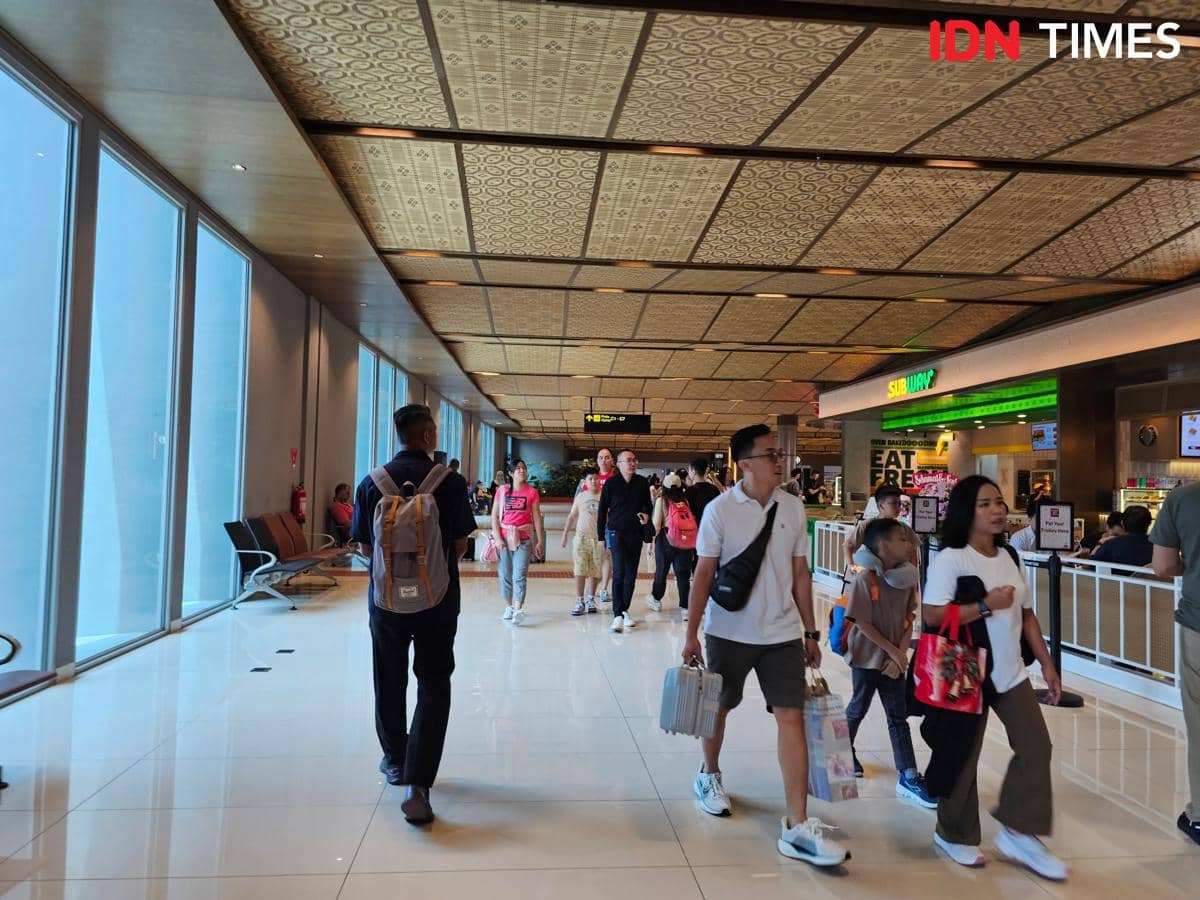 Penumpang di Bandara Soekarno-Hatta