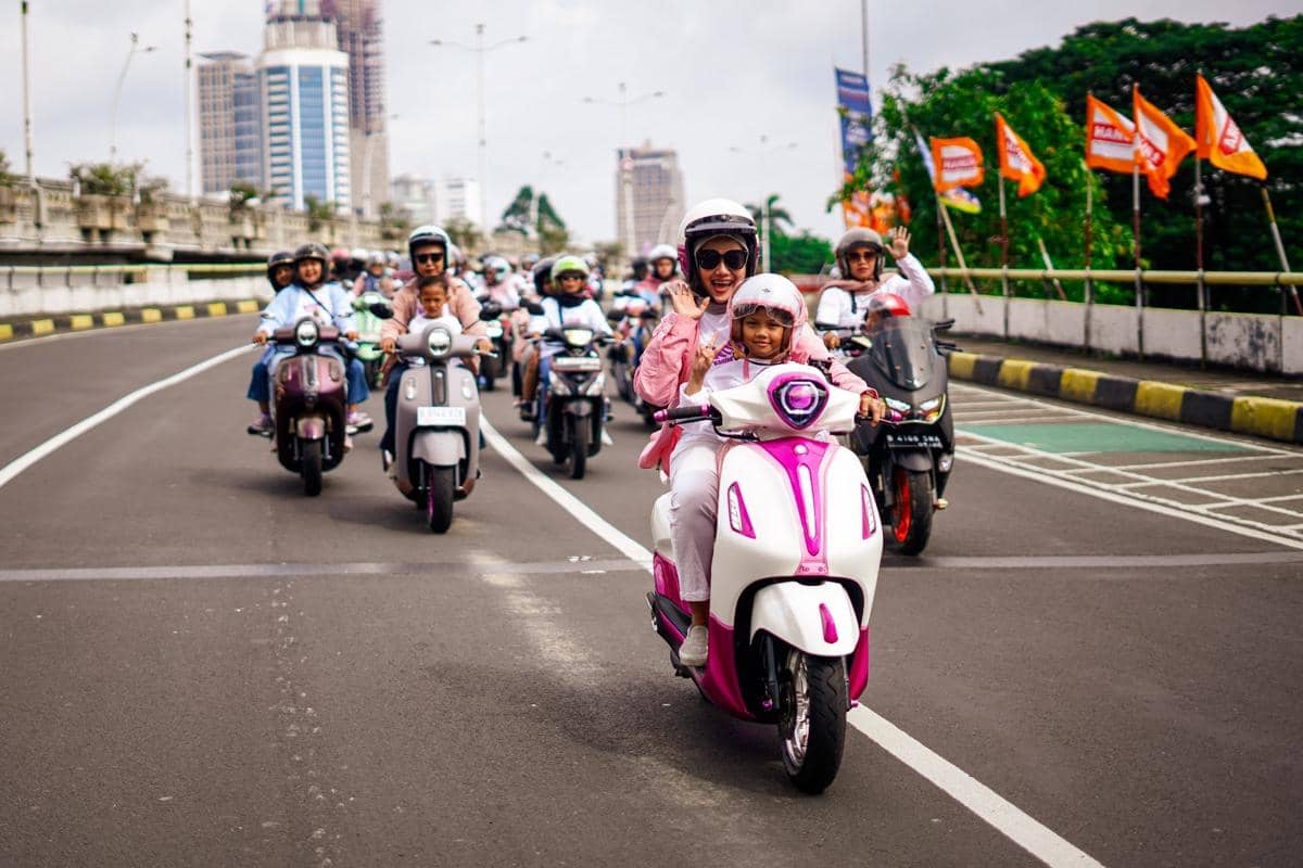 Perayaan Hari Ibu bertajuk Ride With Moom 