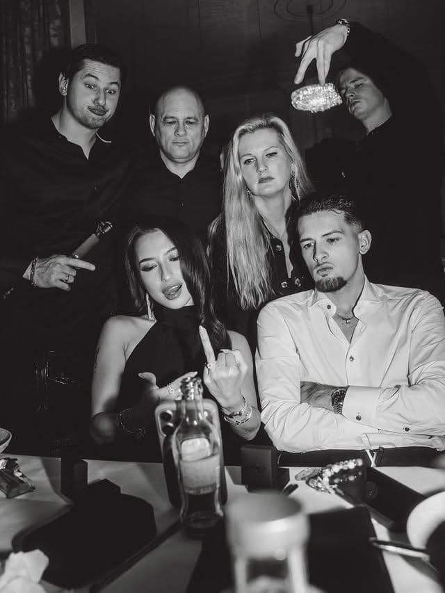 potret Jennifer Coppen dilamar Justin Hubner 