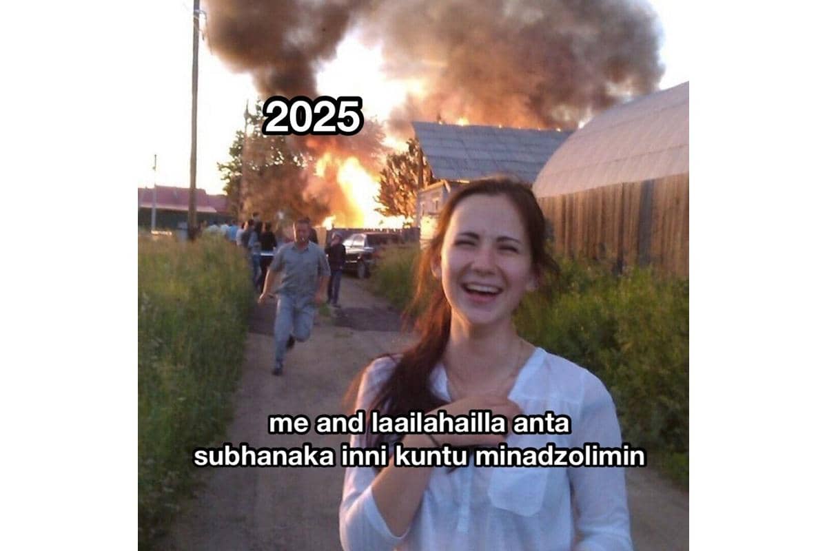 meme akhir tahun 2025
