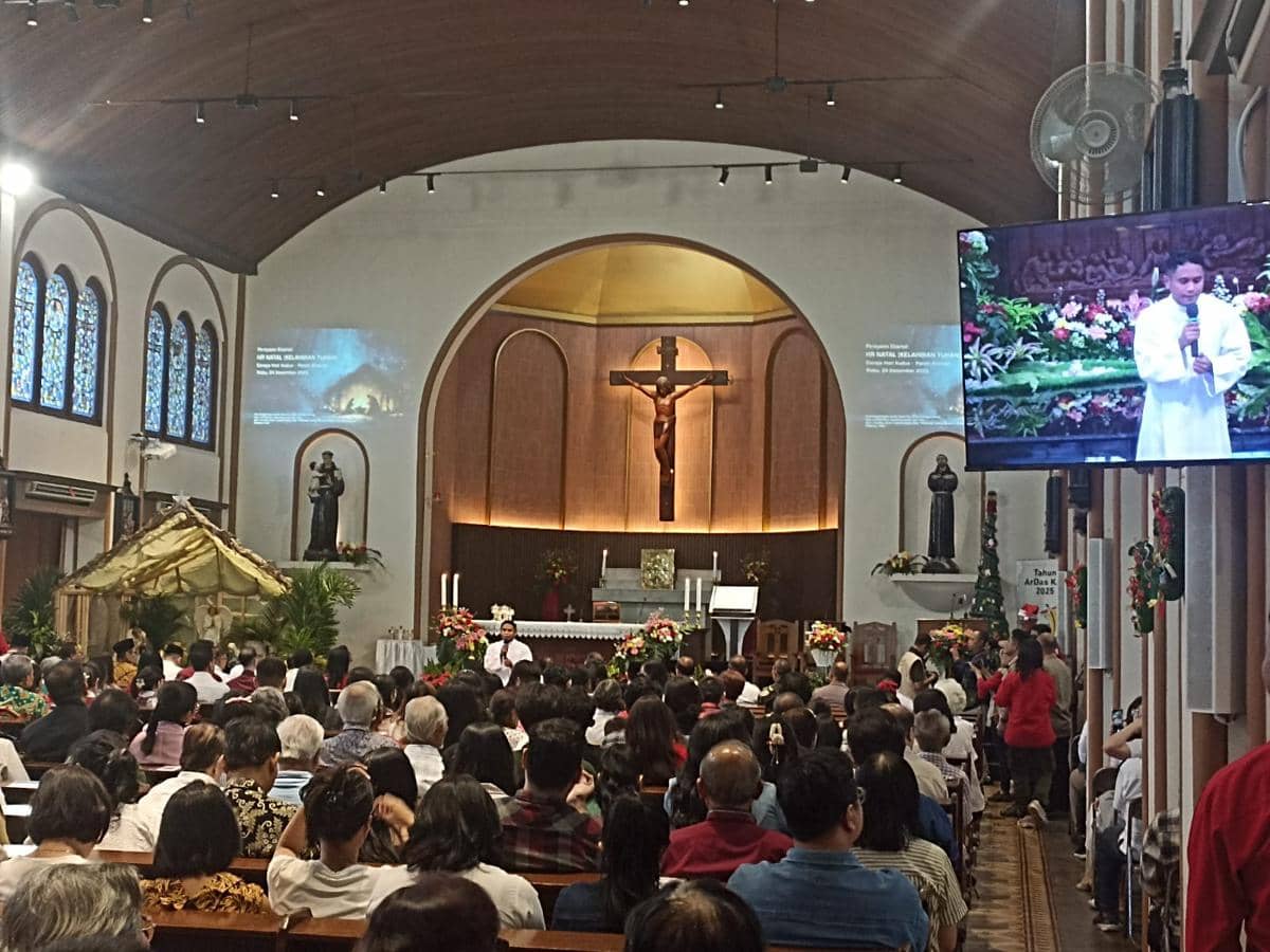 Pramono tinjau perayaan Natal di Kudus Keluarga