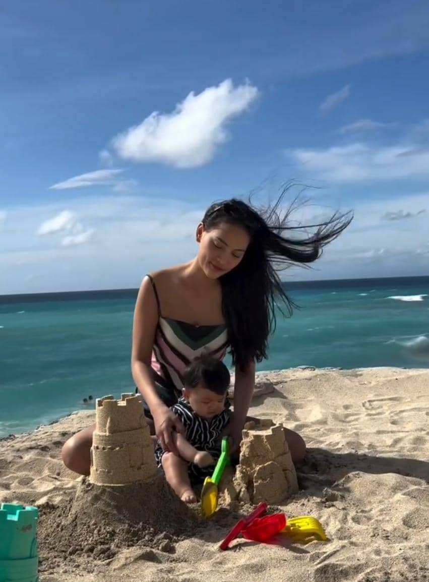 erika carlina dan anaknya