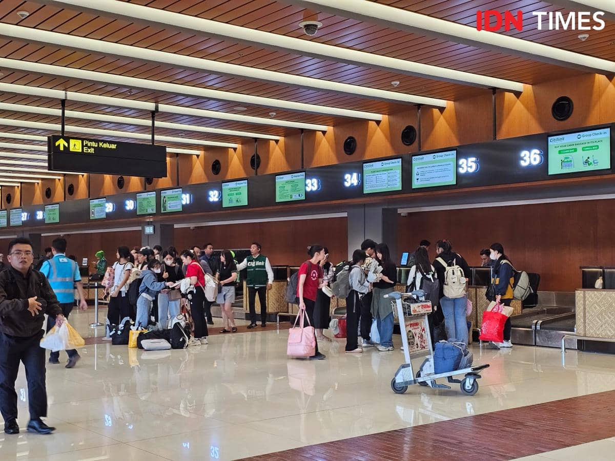 Penumpang di Bandara Soekarno-Hatta
