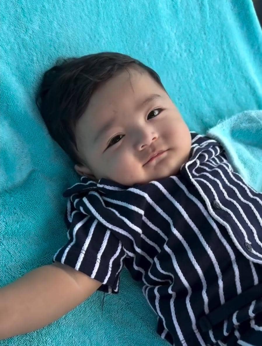 erika carlina dan anaknya