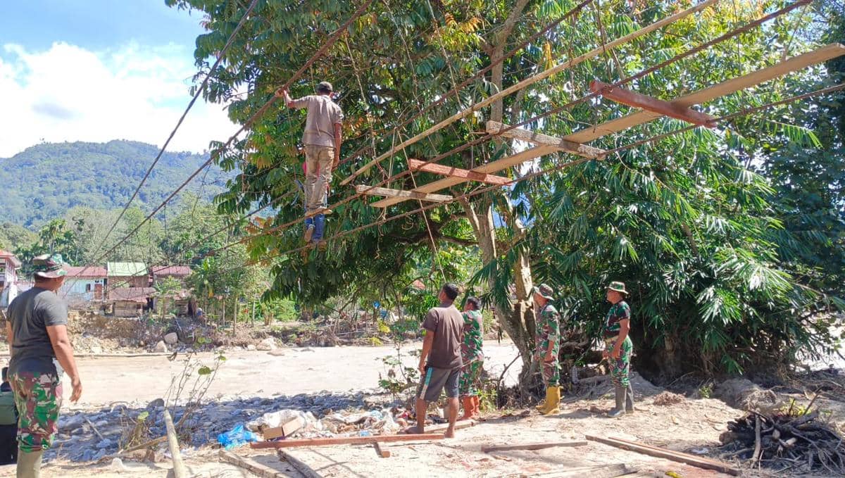 Banjir Sumatra, jembatan gantung