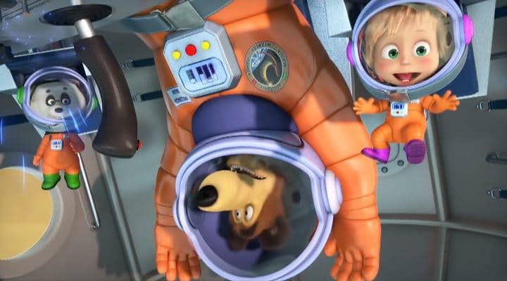 Masha menjadi astronot