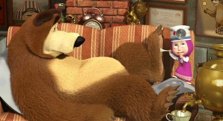 Masha menjadi dokter