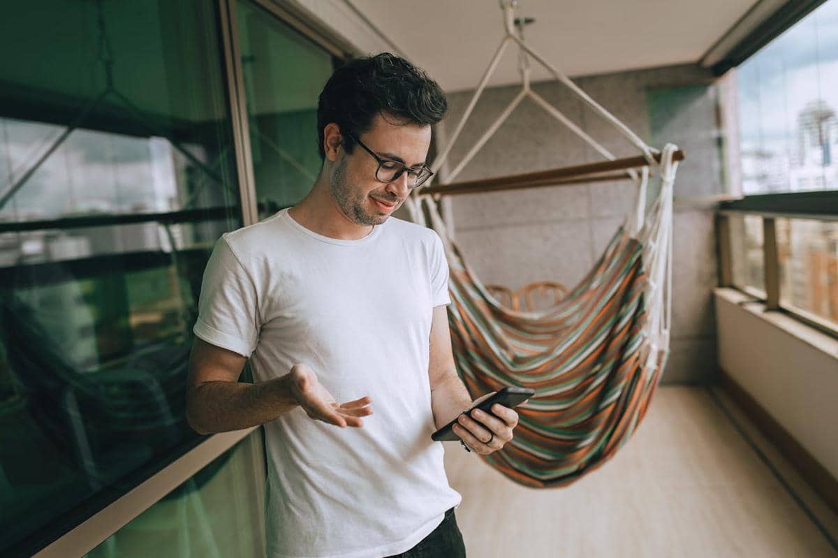 melihat berita online