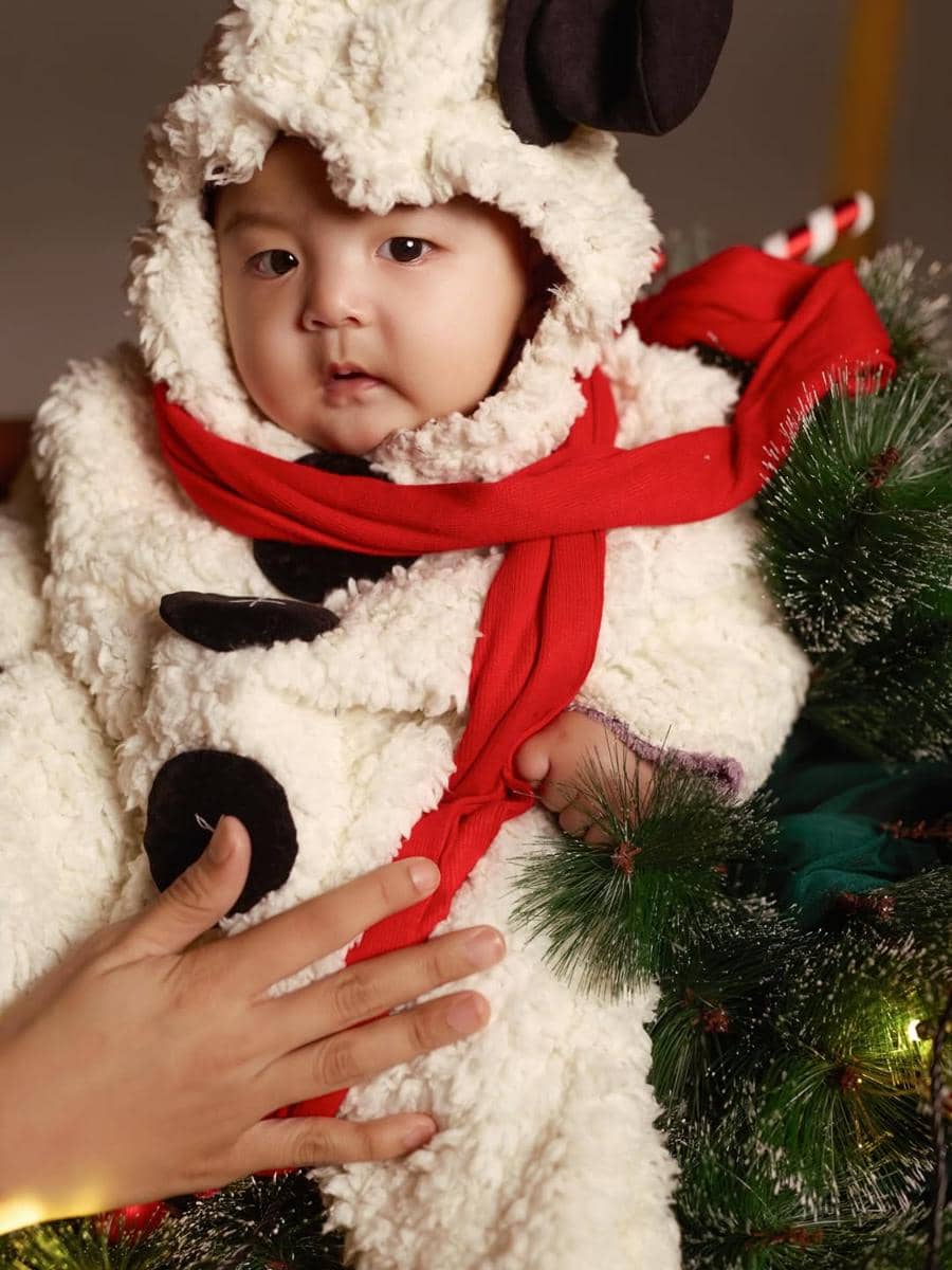 Pemotretan Natal Erika Carlina dan Baby Andrew (instagram.com/eri.carl)