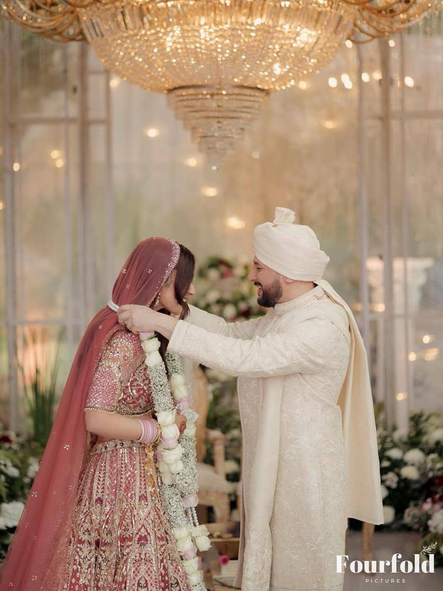 pernikahan Eshaan Roshan