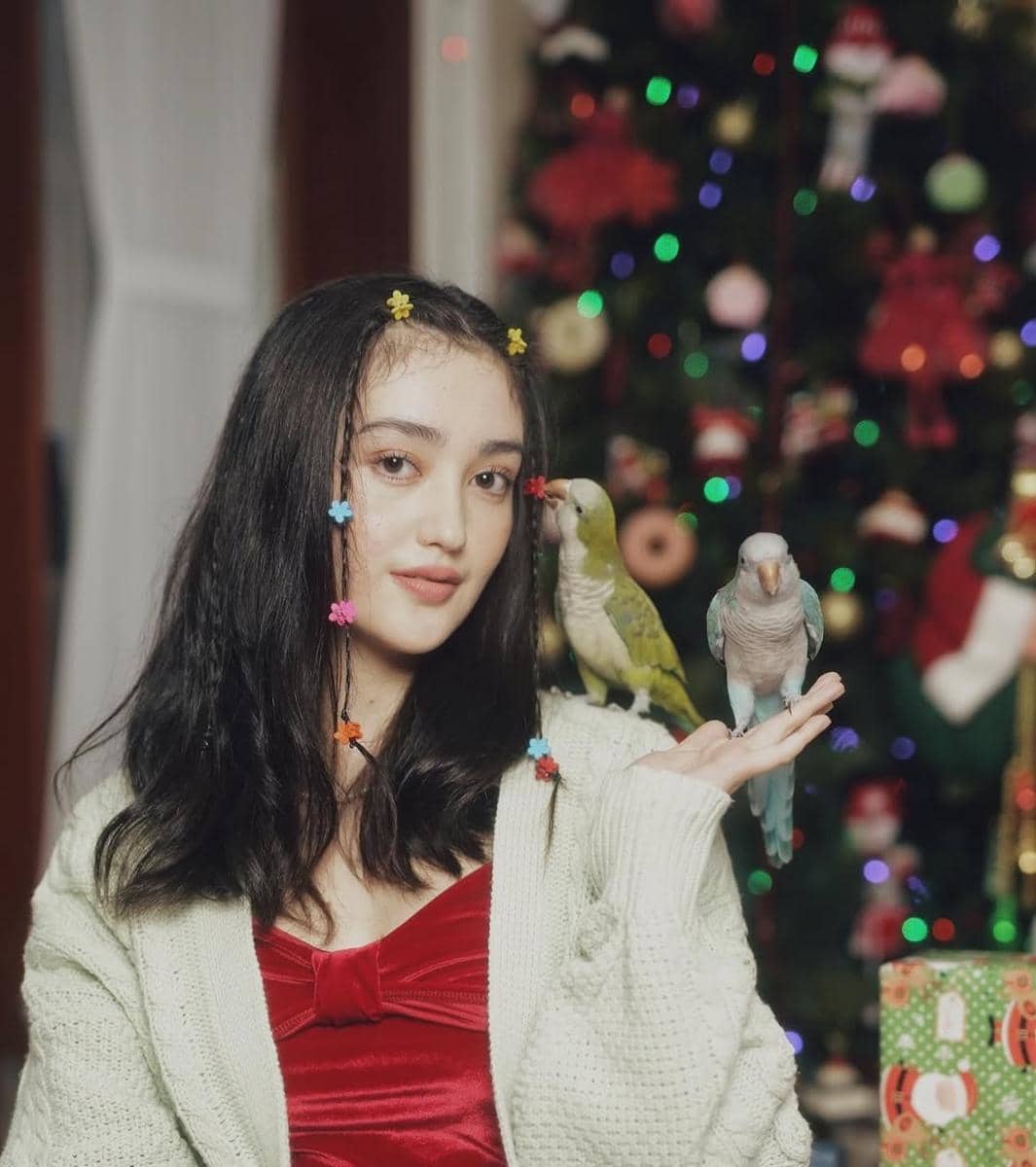 inspirasi gaya rambut ala Ranty Maria 