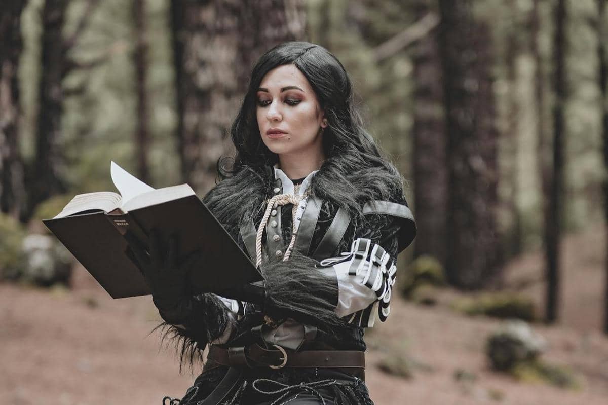 ilustrasi rekomendasi buku genre cozy fantasy terbaik