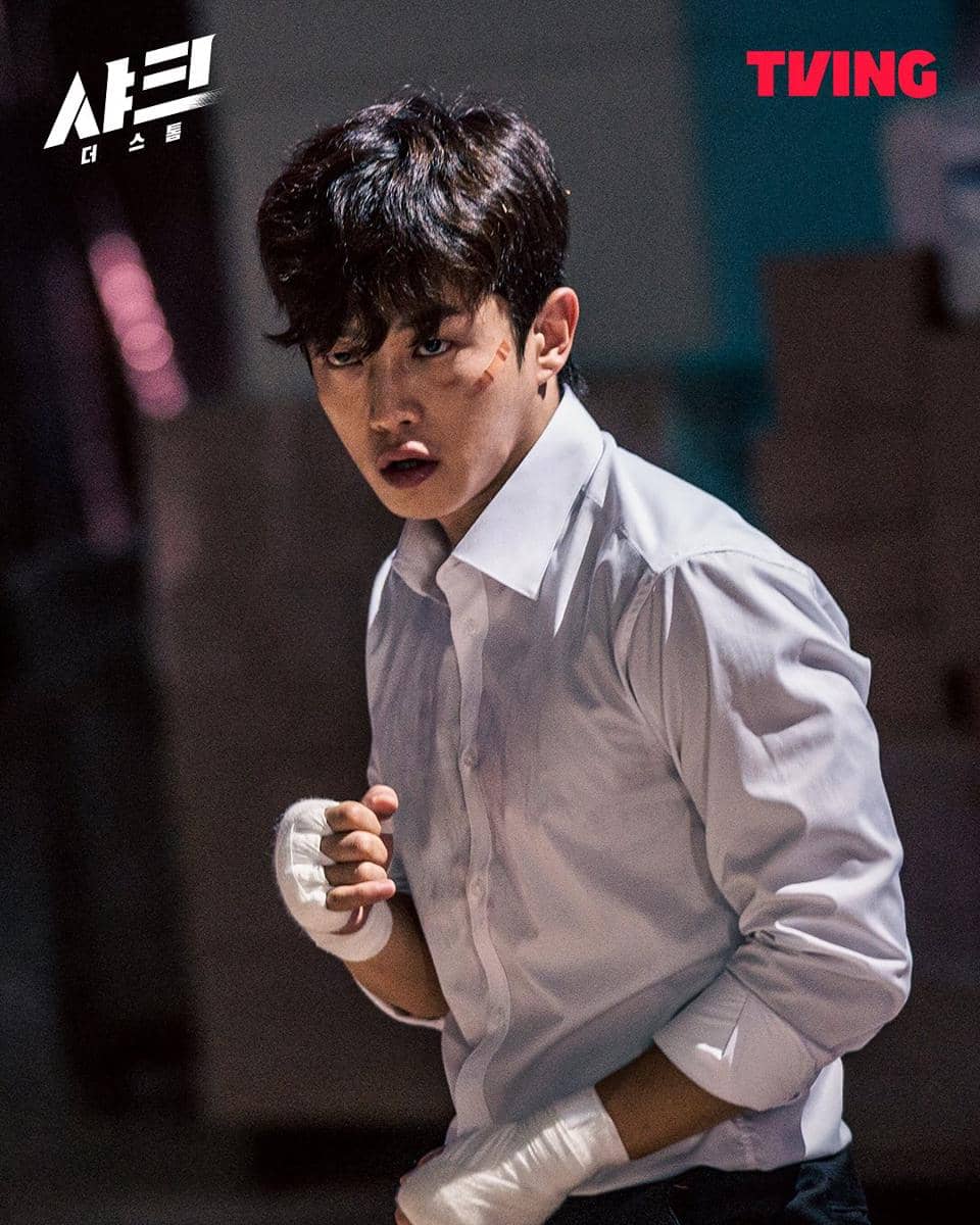 cuplikan drama Shark: The Storm 