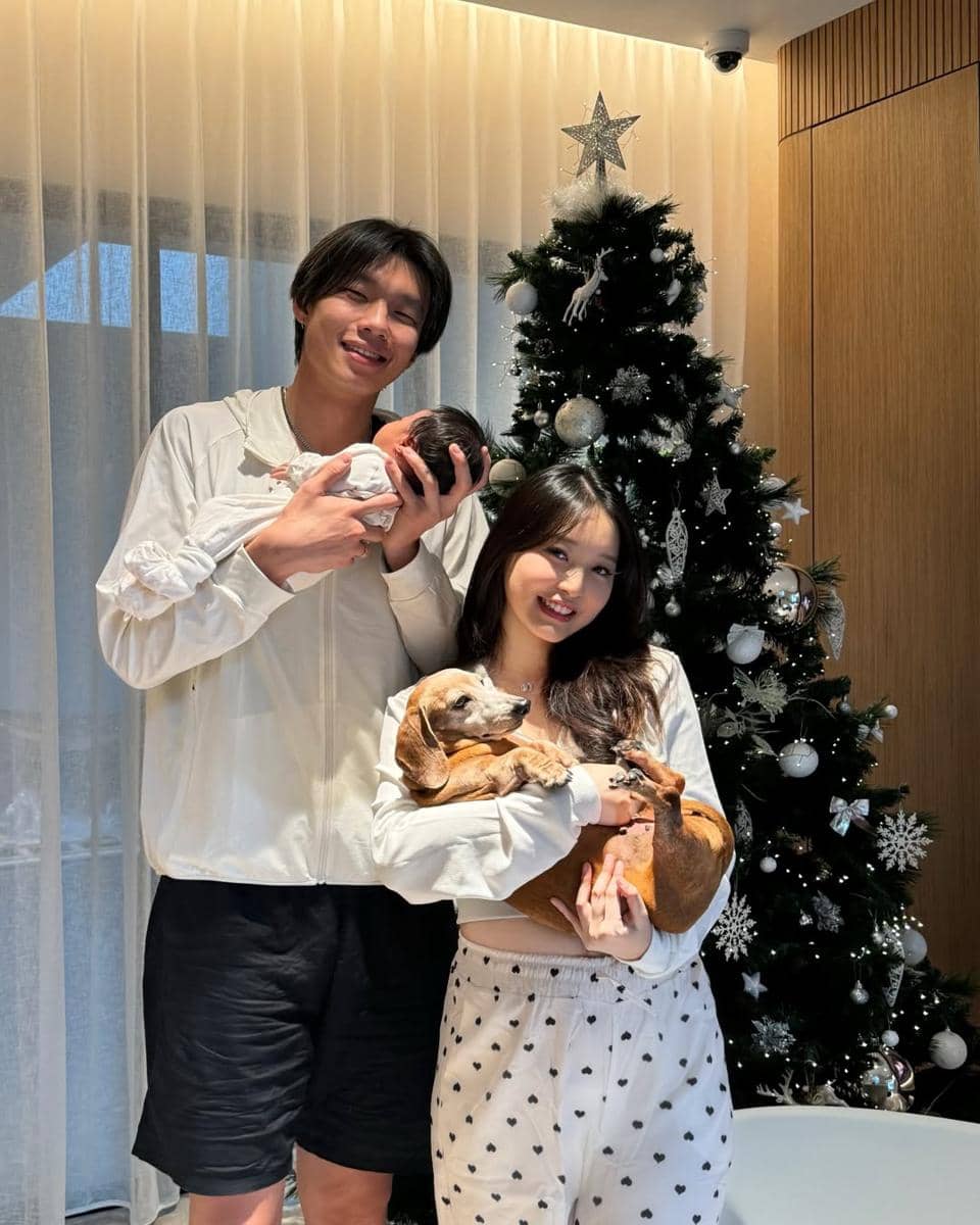 Vior dan Vincent rayakan Natal bareng anak.