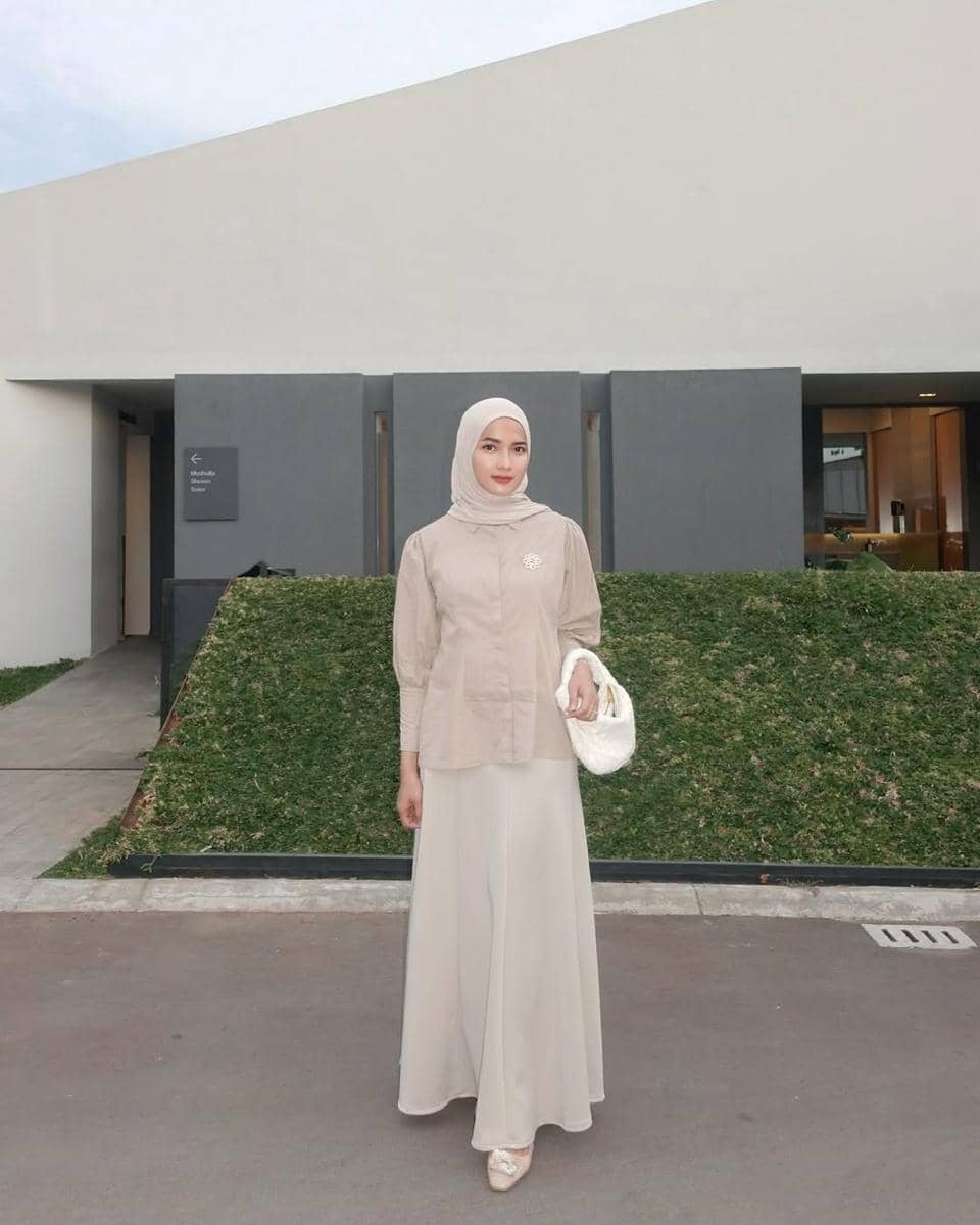 Inspirasi OOTD ala Nilla Alfi