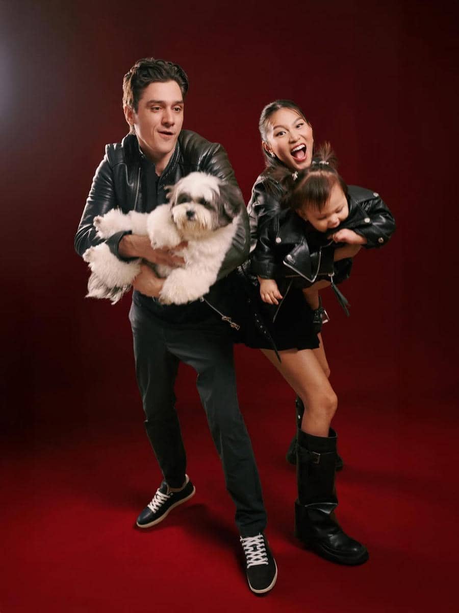 Gaya Artis Merayakan Hari Natal