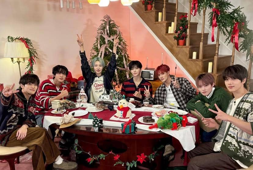 potret artis Korea rayakan Natal 2025 