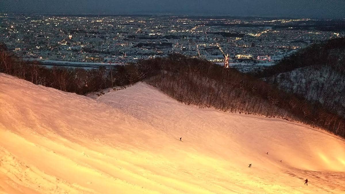potret Sapporo Moiwayama Ski