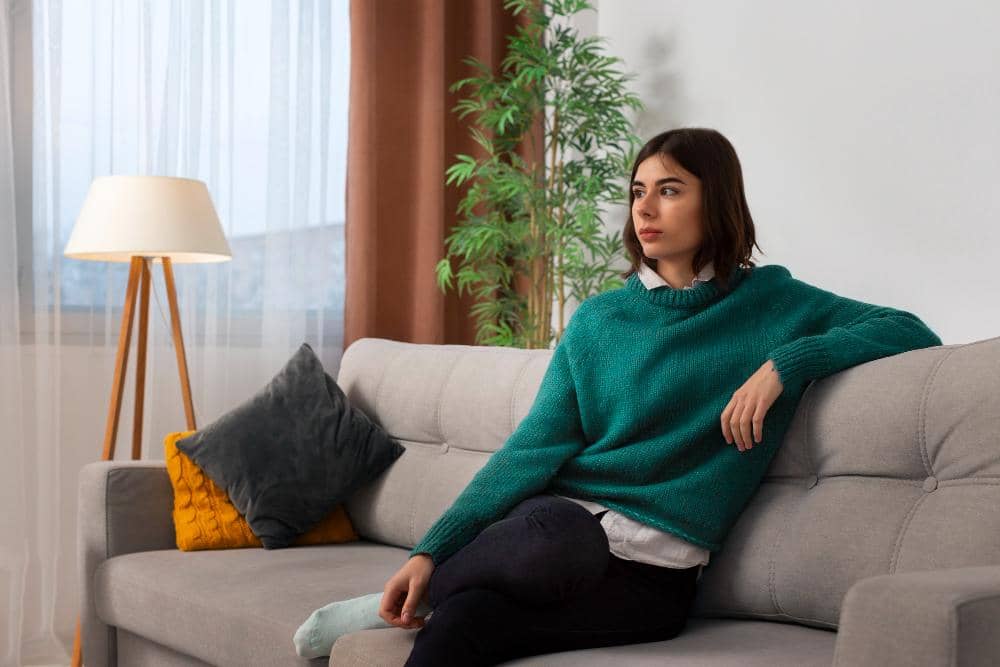 ilustrasi perempuan merenung