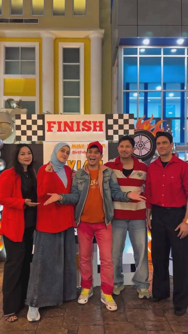 ulang tahun Levian (instagram.com/farahcarpetsofficial)