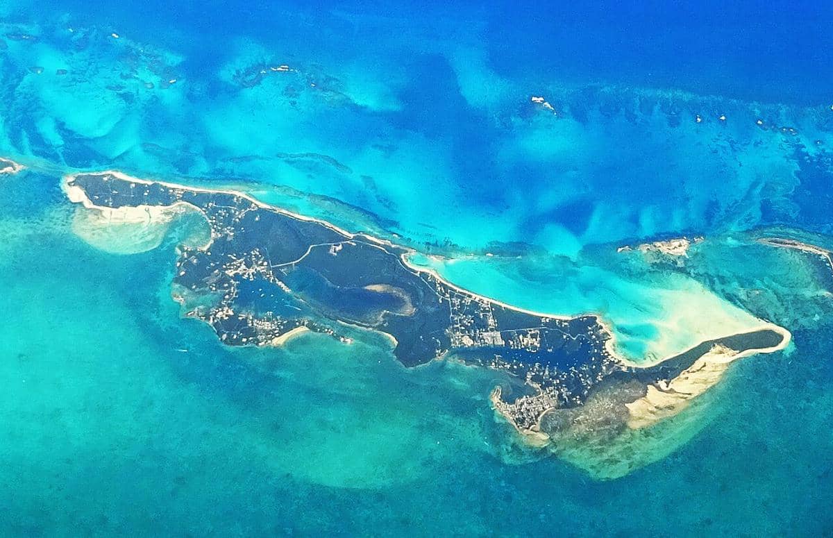 Green Turtle Cay, salah satu pulau penghalang yang indah di lepas pantai daratan Great Abaco, Bahama