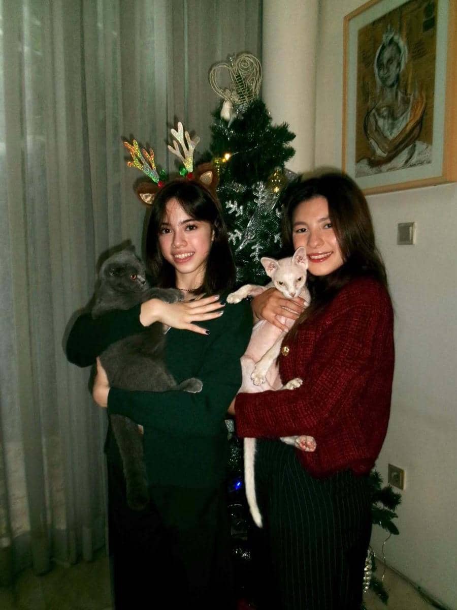 Wulan Guritno rayakan Natal 