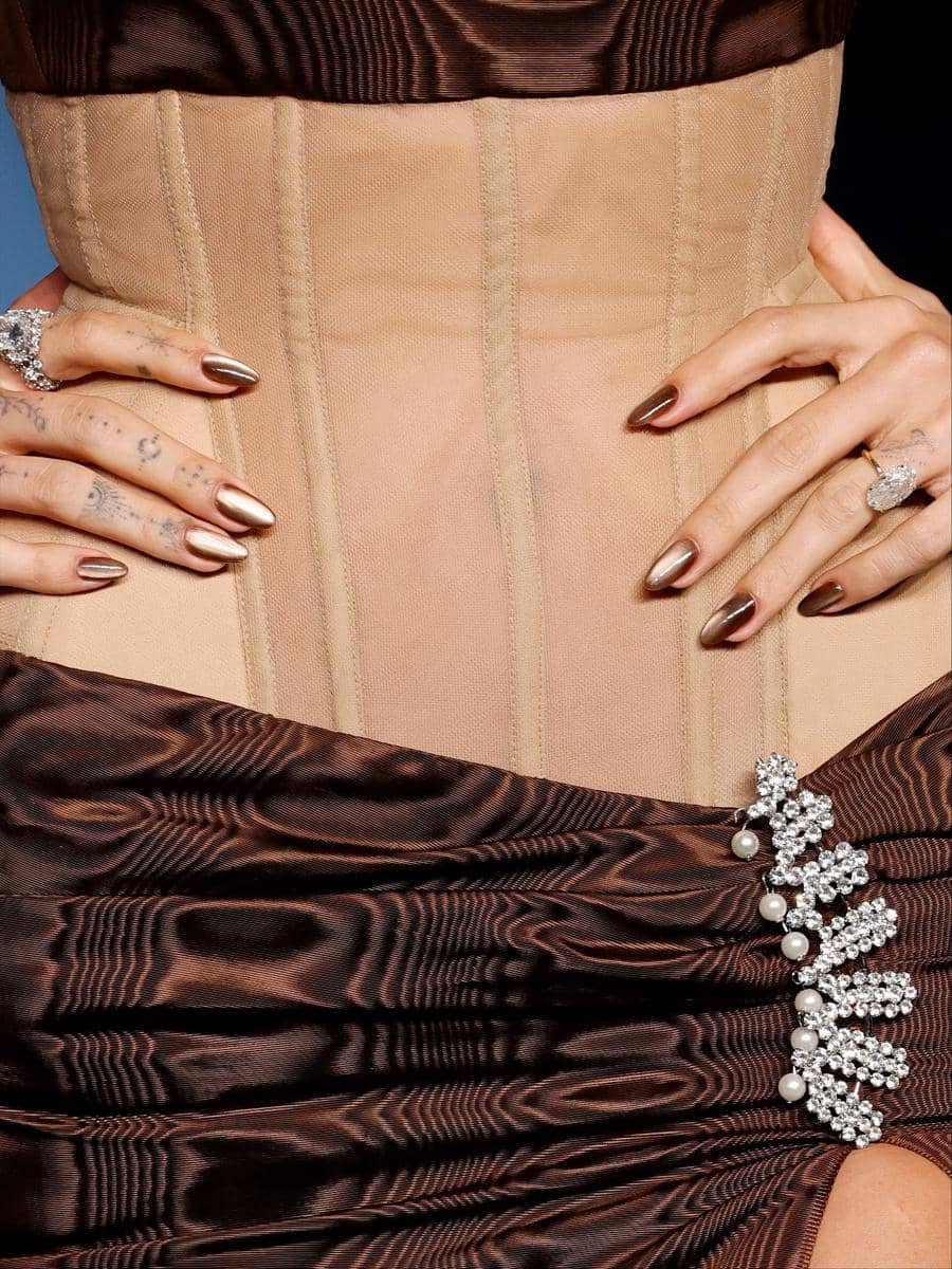 inspirasi kuku selebriti paling ikonik di 2025